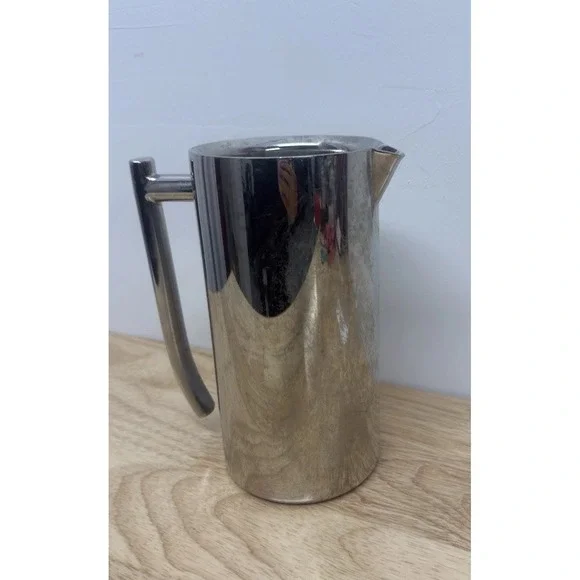 Frieling Double-Walled Stainless Steel Pitcher Polished 42 oz/ 1.2 L #26‎ - Picture 2 of 6
